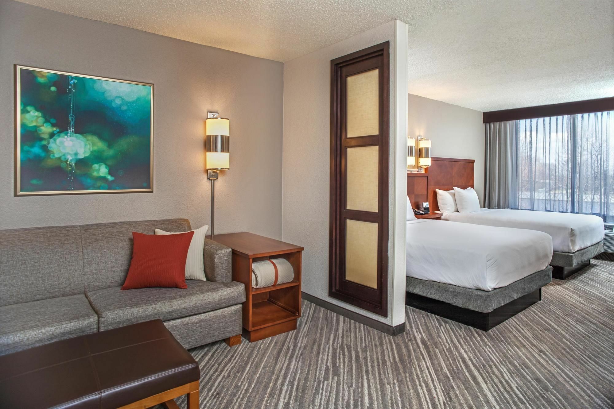 Hyatt Place Cincinnati Hotel 3*